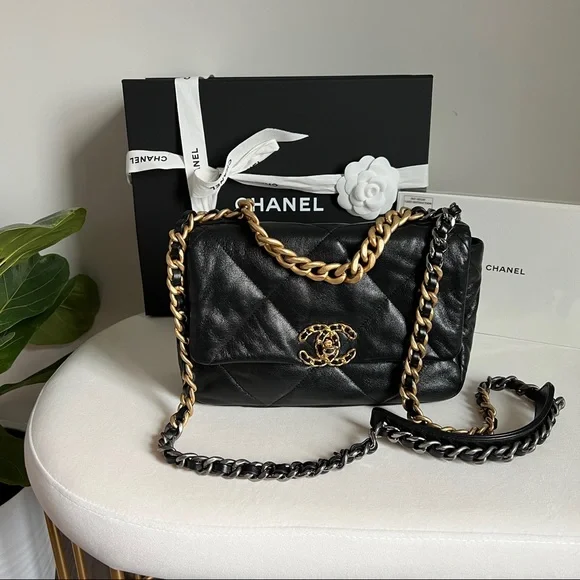 🖤 SOLD🖤 Chanel 19 small bag - Picture 13 of 13
